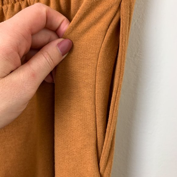 NWOT Circle X sweatpants cozy joggers meerkat tan camel color XL - Picture 6 of 7